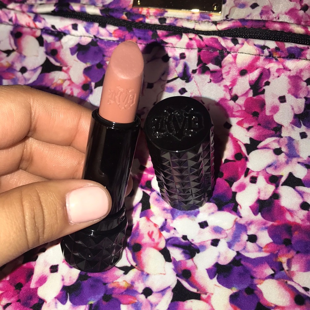Kat Von D studded kiss lipstick